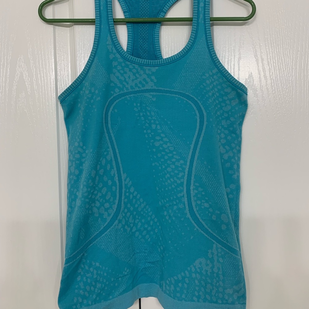 Lululemon Swiftly tech tank size 6